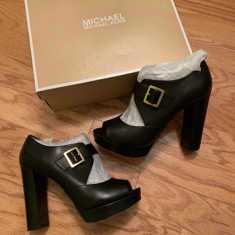 🔥SALE🔥 Michael Kors Eleni Platform Heel 10 - Picture 3 of 10